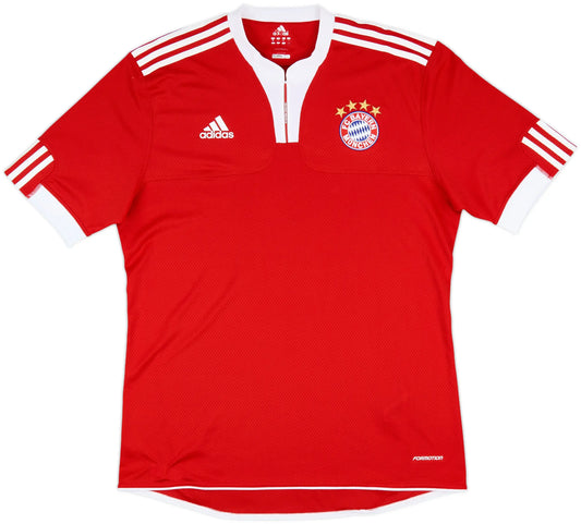 Bayern Munich Retro Home Shirt 2009/10 - Schweinsteiger